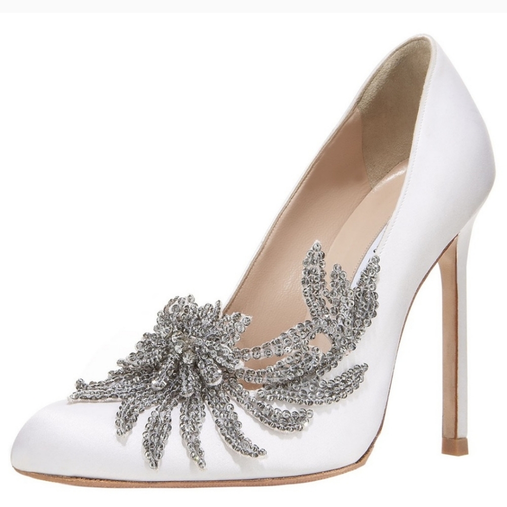 ISO Manolo Blahnik Swan Heels